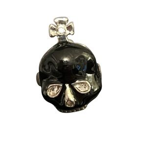 Vivienne Westwood Black and Silver Skull ring
